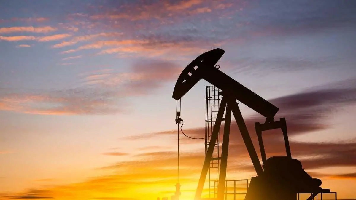 Вперше з жовтня ціни на нафту перетнули важливий психологічний рубіж.
