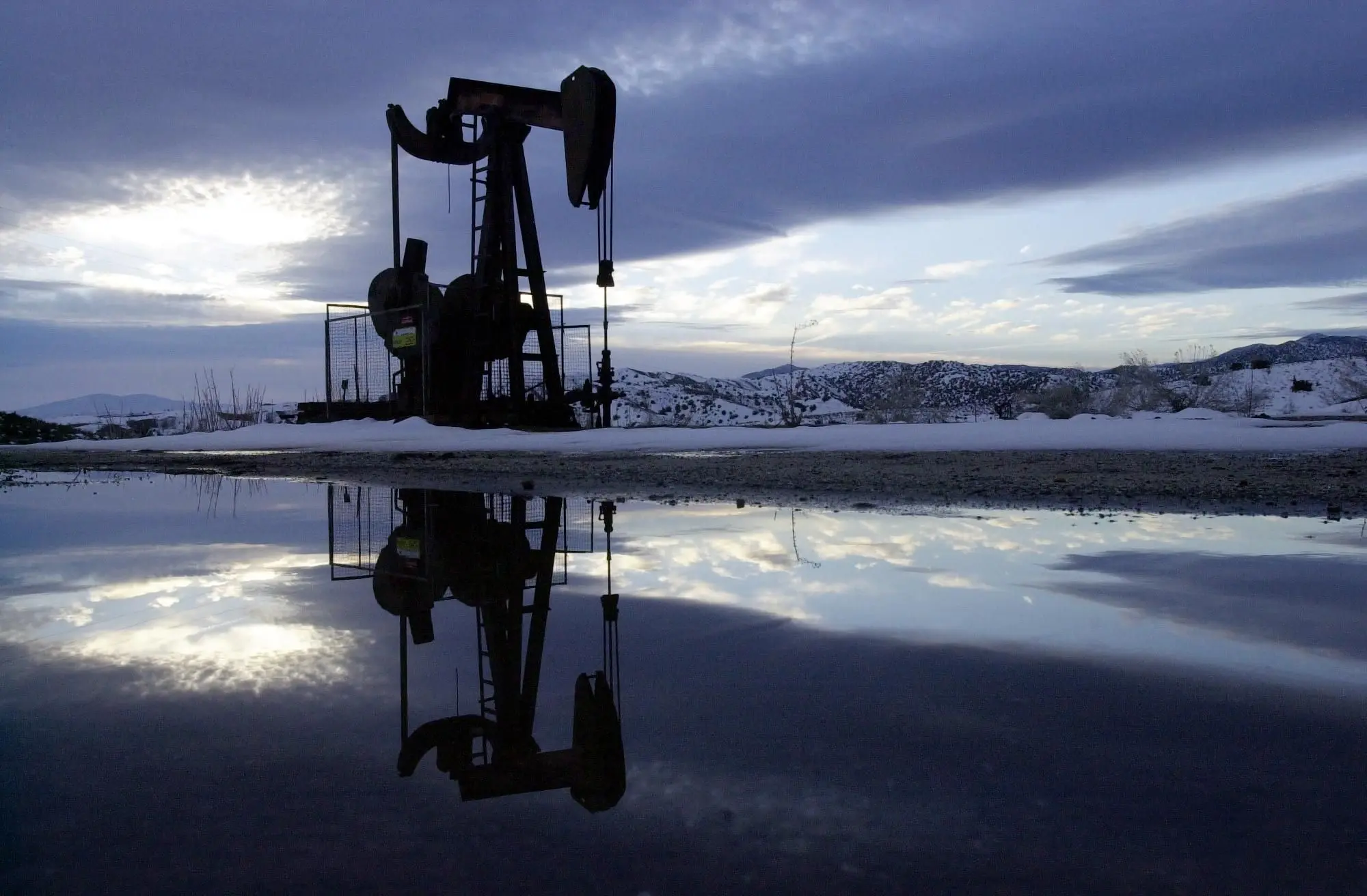 Ціна на нафту зросла до рекордного рівня протягом місяця: вплив США та України на ринок
