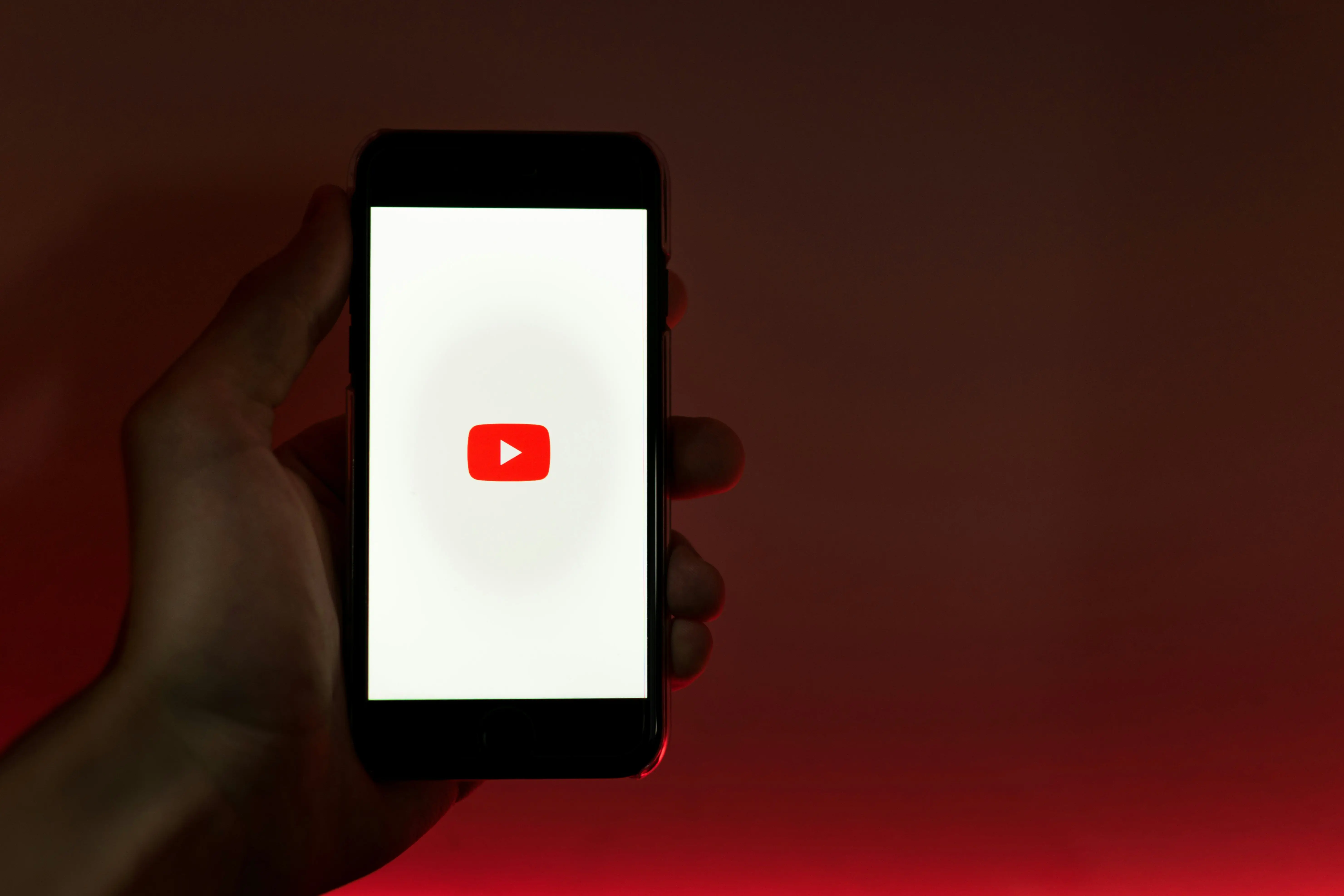 Youtube заблокував канал Московської фондової біржі. Які причини цього стали?